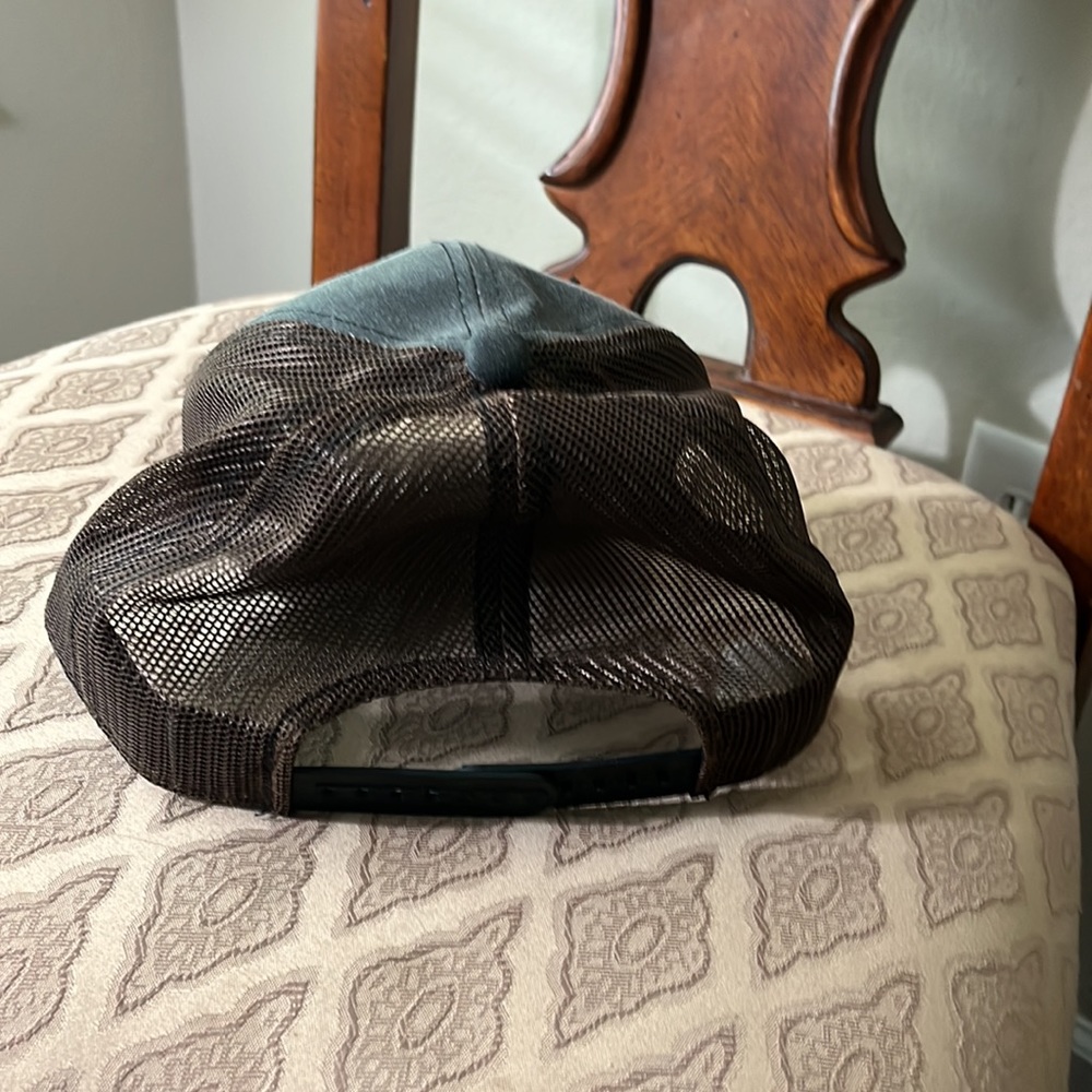 Cabelas snap back hat - Picture 2 of 3